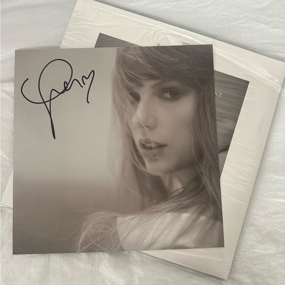 Taylor Swift Signed TTPD Vinyl!!